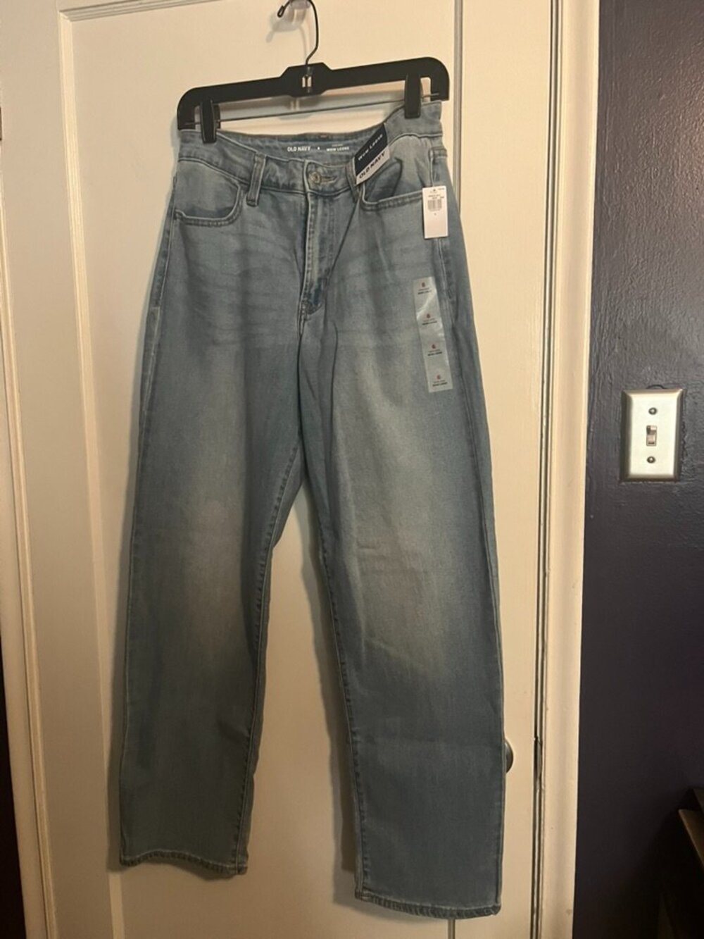 NWT Old Navy Wow Loose Jeans
